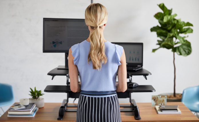 6 Valid Reasons to Consider a Standing Desk in Australia