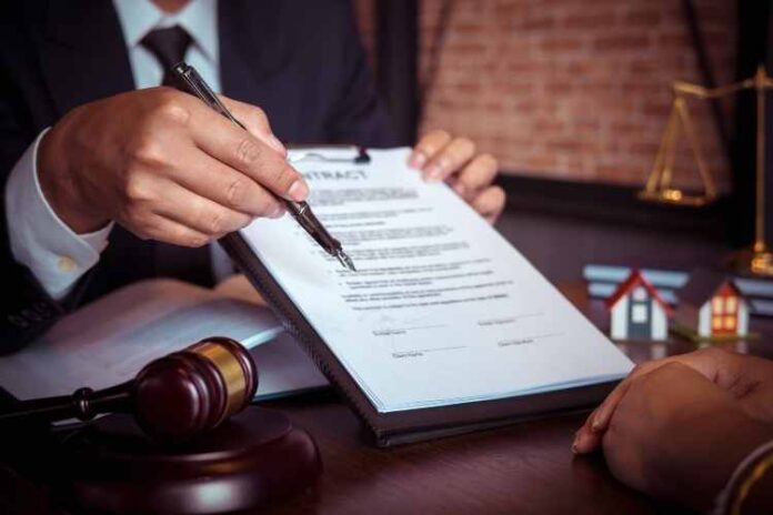 Telltale signs that you’re in dire need of an employment lawyer