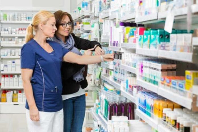 What Does a Pharmacy Tech Do