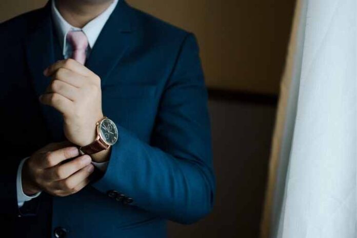 3 Tips for How To Sell Your Watch Online